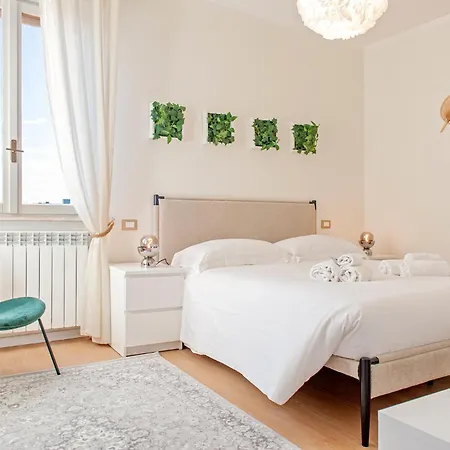 Apartment Homiday - New Flat - Moderno - - Cisanello